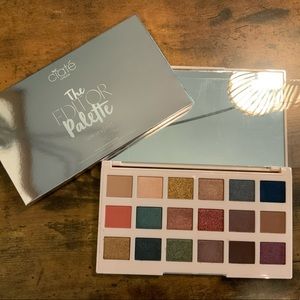 SOLD Ciate London Palette pretty!
